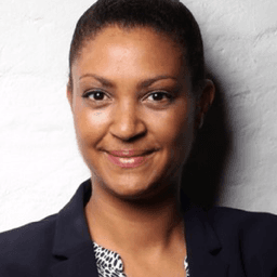 Porträtaufnahme von Jessica Manu @2X